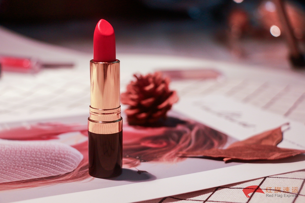 16397942396302.jpg 攝圖網_500617812_口紅(企業商用)_副本.jpg